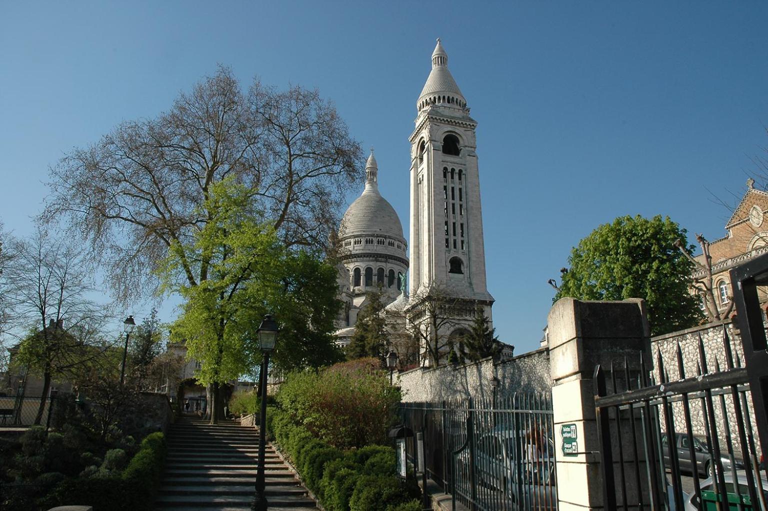 Hotel De Flore - Montmartre