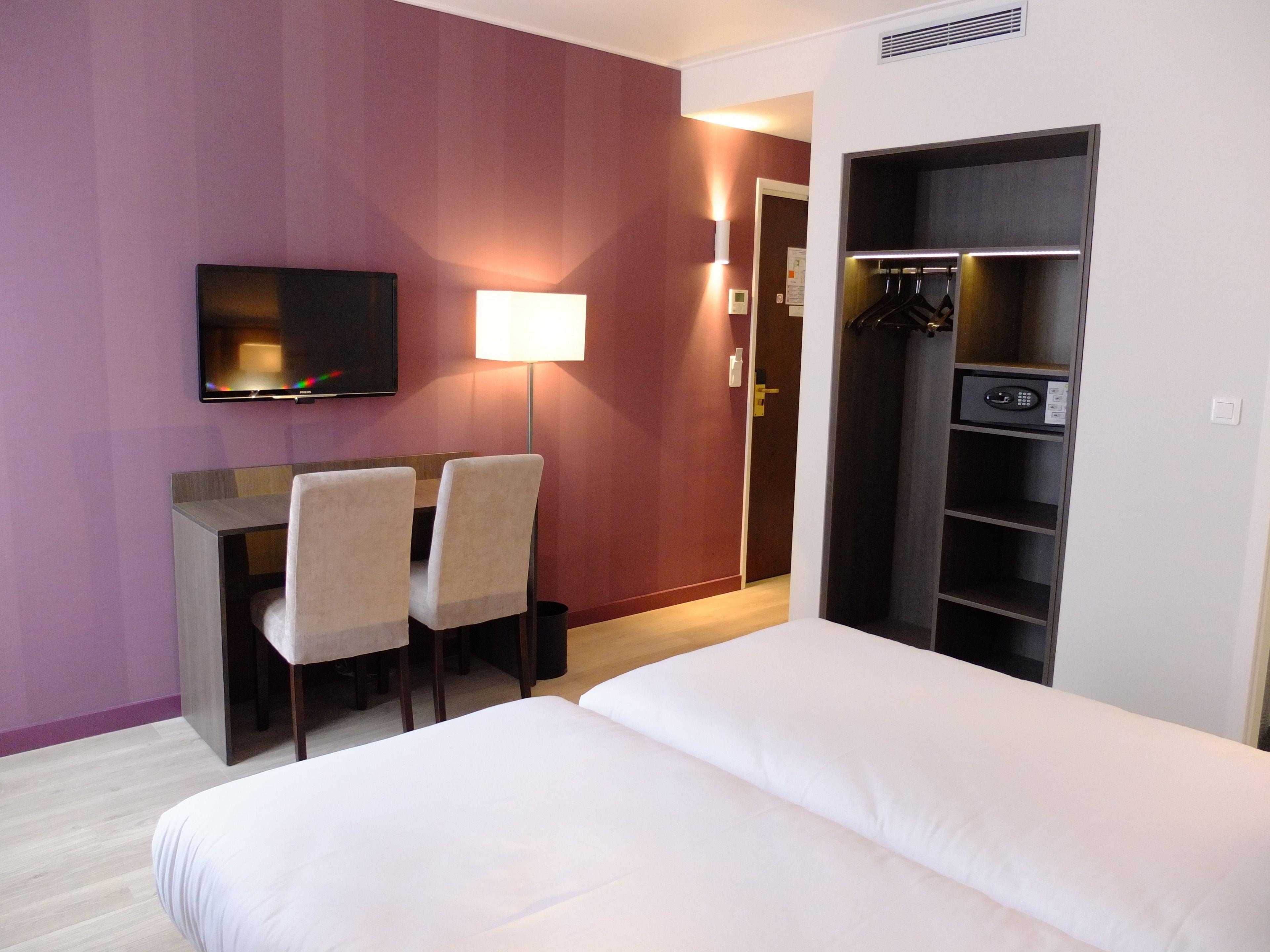 De Flore - Montmartre Hotel