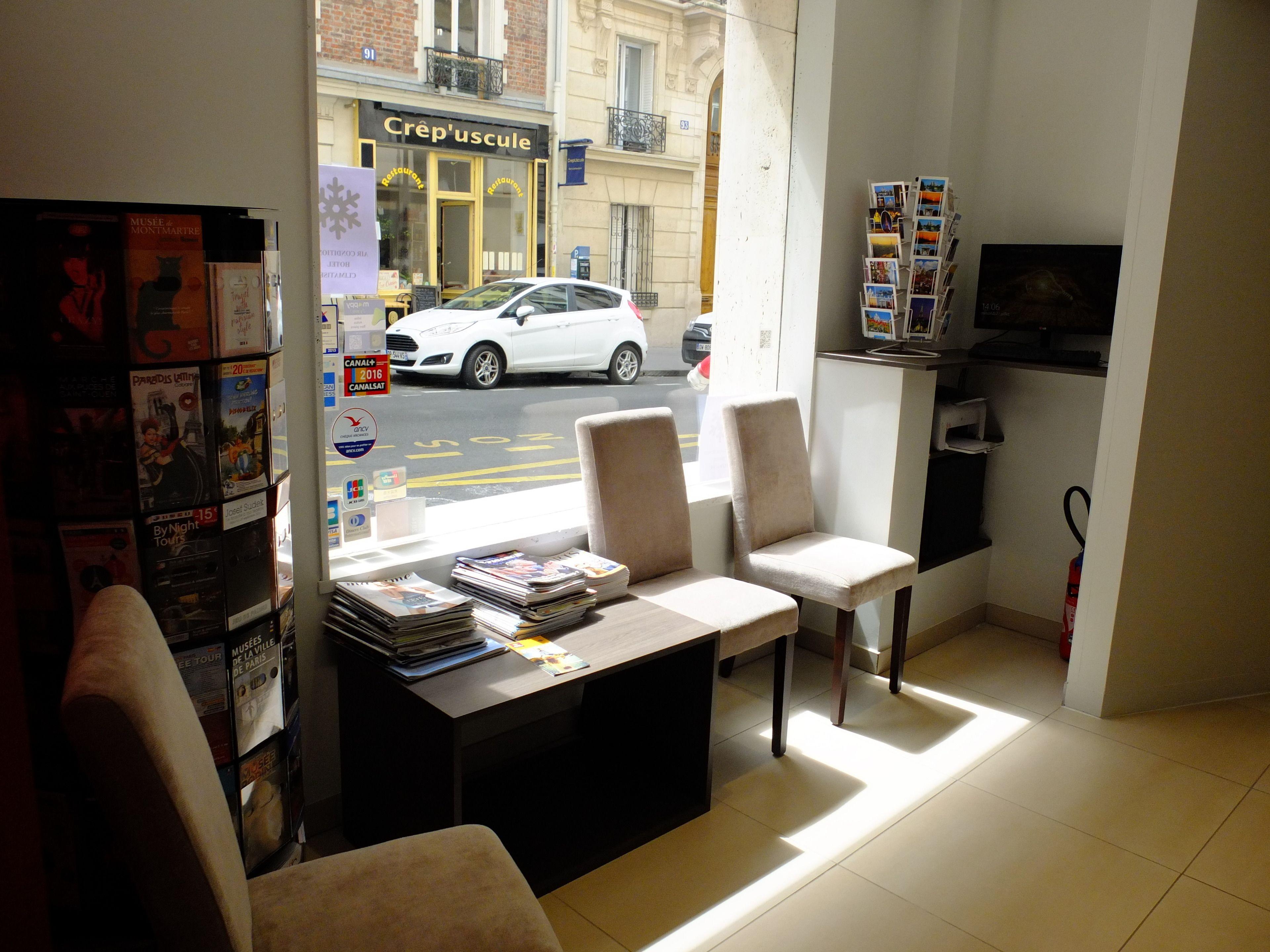 Hotel De Flore - Montmartre 3*