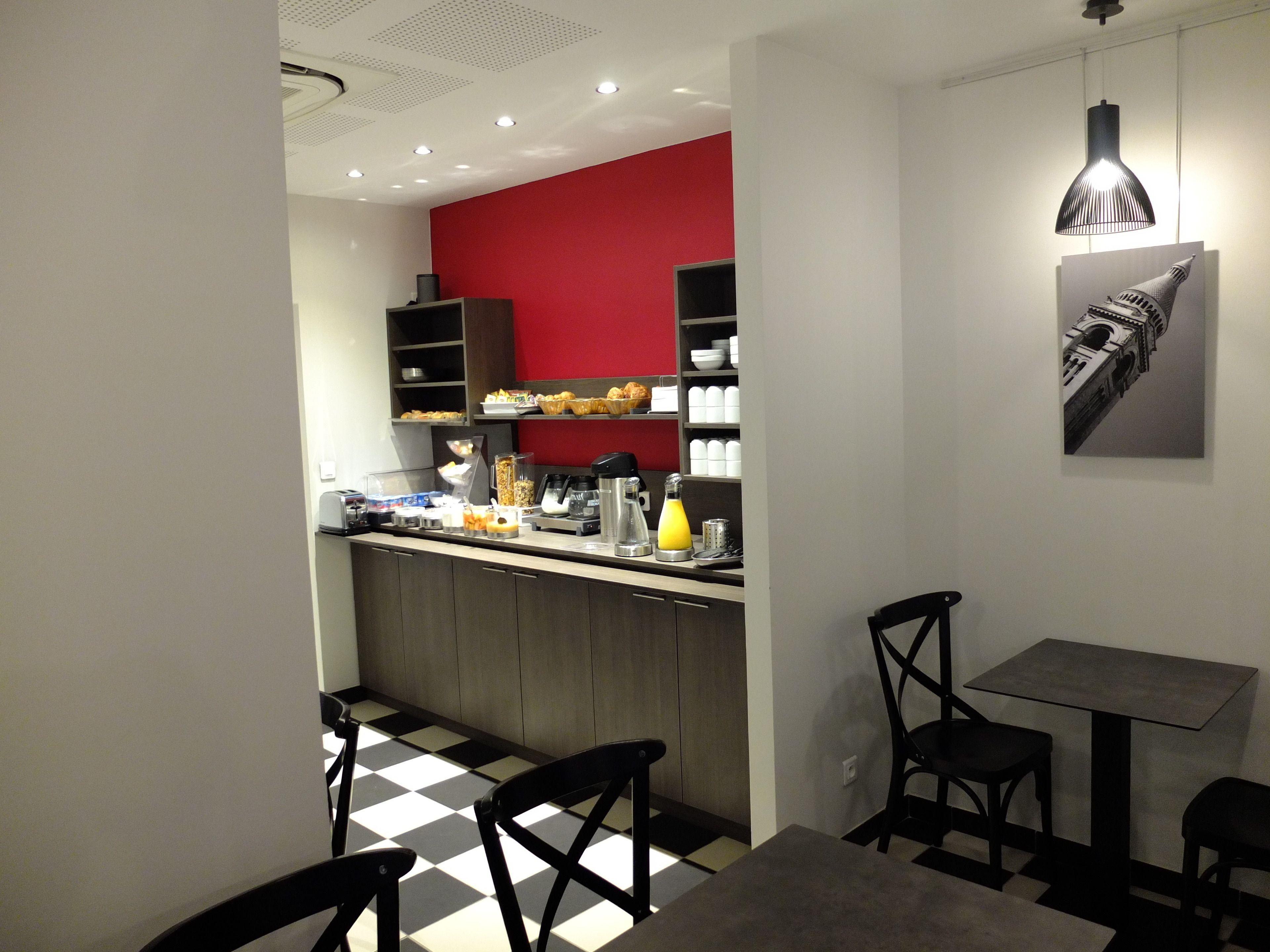 De Flore - Montmartre 3*