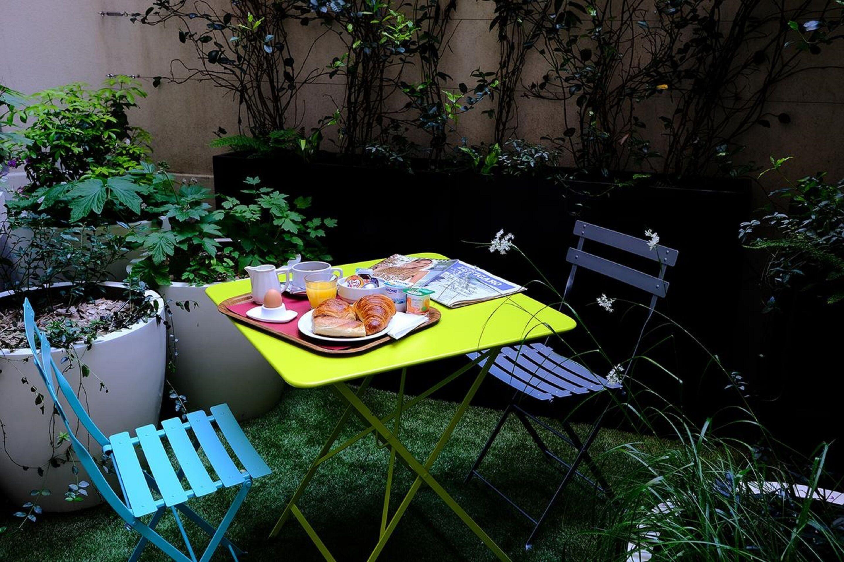 De Flore - Montmartre Hotel 3*