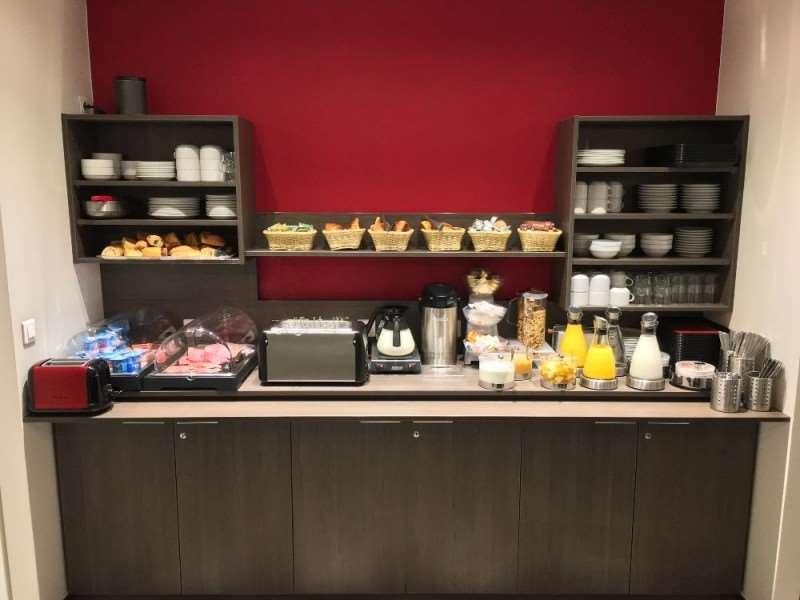 De Flore - Montmartre Hotel 3*