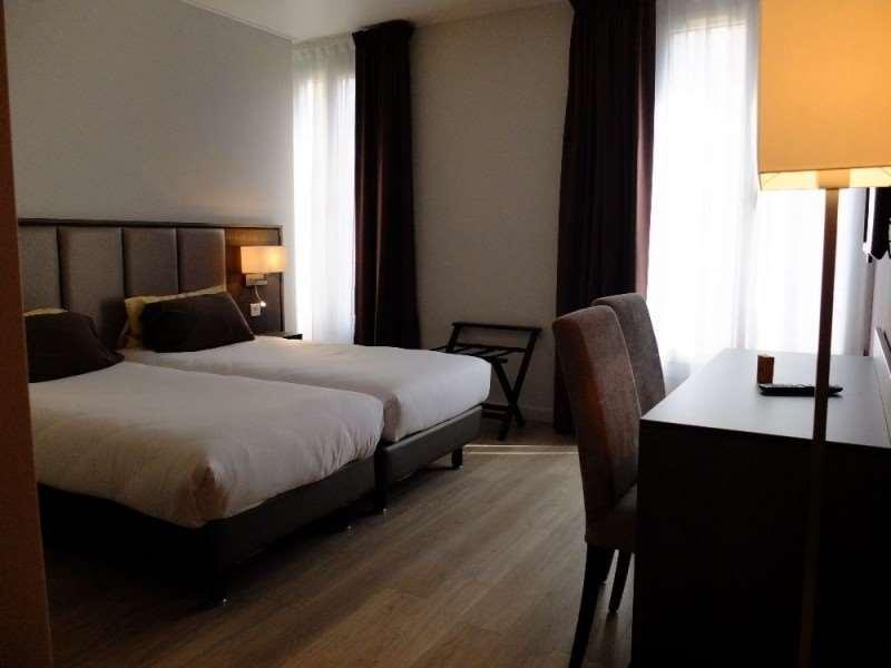 De Flore - Montmartre Hotel 3*