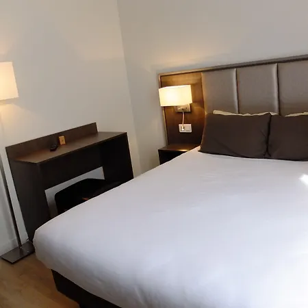De Flore - Montmartre Hotel 3*